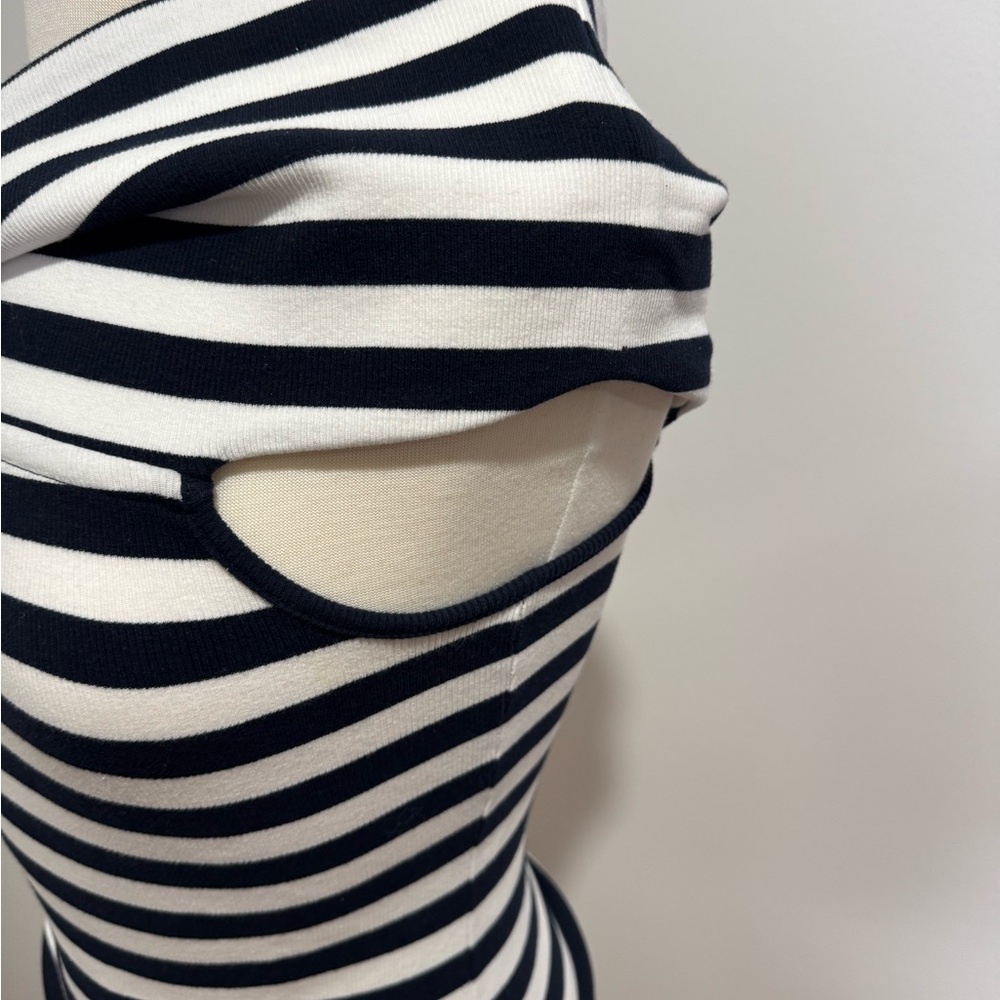 Banana Republic Off-Shoulder Cotton Ribbed Nautical Striped Top Navy White Sz S - Picture 6 of 13